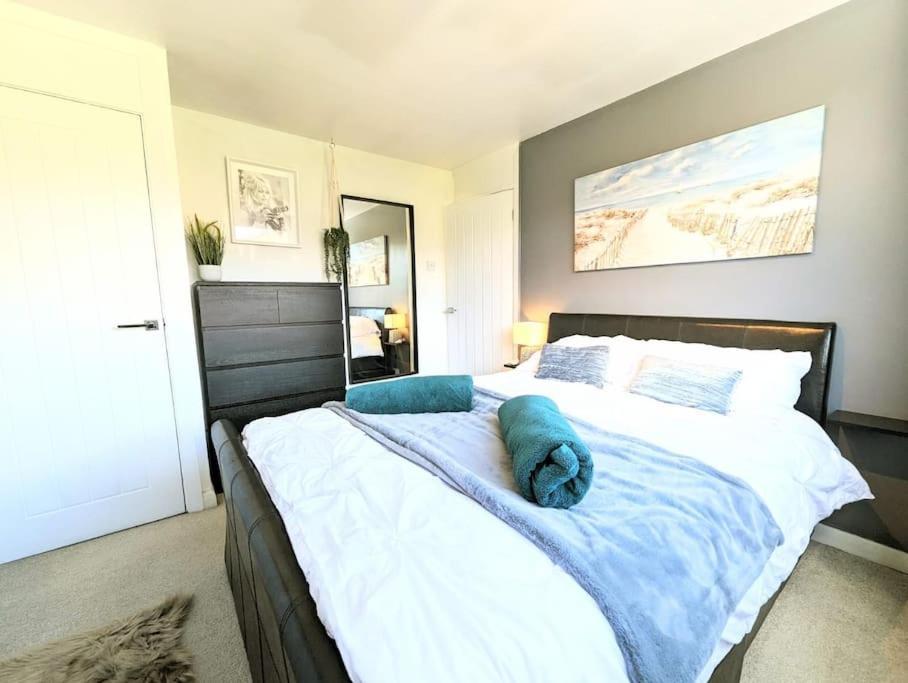 Spacious Lovely 3 Bed House In Keyworth Nottingham Suit Contractors Or Family Exterior foto